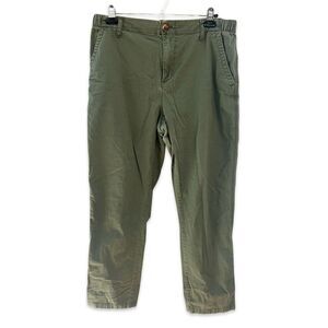EUC Old Navy Women’s Chino Pants Size L Army Green (W7)